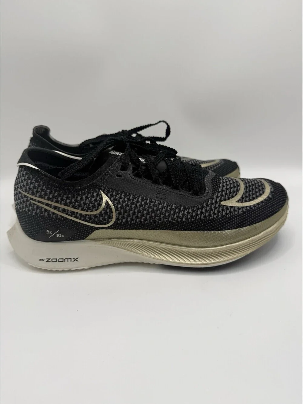 Nike ZoomX Streakfly Black Metallic Gold Grain Men’s SZ 5 Women 7 Running NWOB